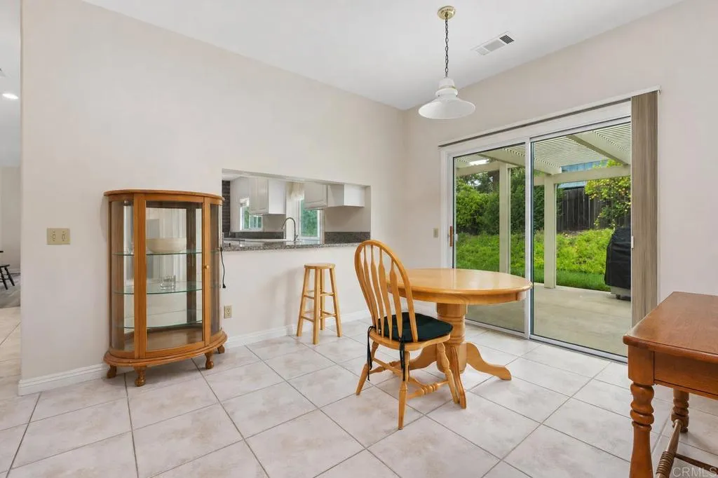 https://cdn.realtyfeed.com/cdn/127/307076908/31632732bea05d812c5b3ad9a3144a3f.webp