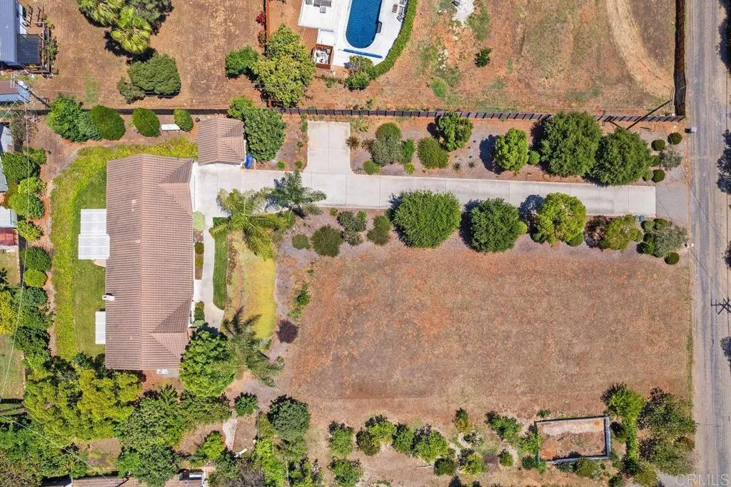 https://cdn.realtyfeed.com/cdn/127/307076908/ee3d9d8f2044f14d00b3597ea5adc4e3.webp