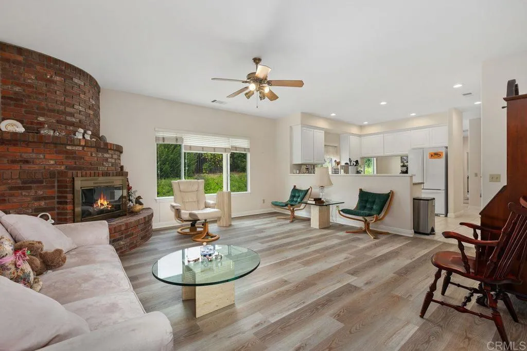 https://cdn.realtyfeed.com/cdn/127/307076908/ffcf4e286969076f69c9781be449dfc3.webp