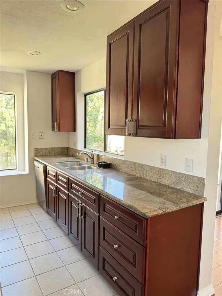 https://cdn.realtyfeed.com/cdn/127/307076912/b9632f088bbe759c1b5a858d1e9da22a.webp