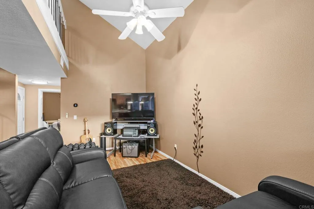 https://cdn.realtyfeed.com/cdn/127/307077048/8ff358bbad0e870f87ac462174383434.webp