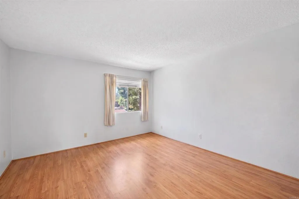 https://cdn.realtyfeed.com/cdn/127/307077065/197e4ba1adb20efce3e1bf686cb678e2.webp