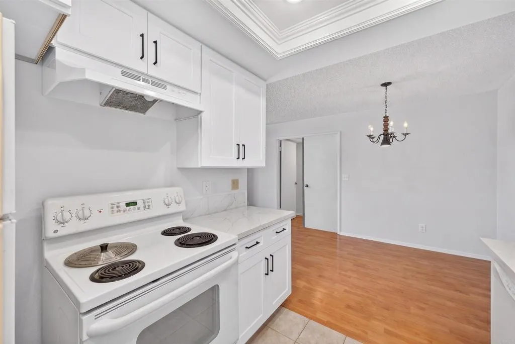 https://cdn.realtyfeed.com/cdn/127/307077065/306818385daaa6793bbbe8b7b3c6c07b.webp