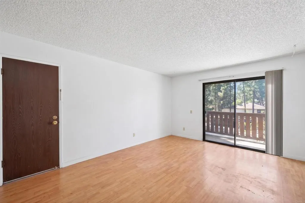 https://cdn.realtyfeed.com/cdn/127/307077065/49ddc768c0d8971b9573300219af4239.webp