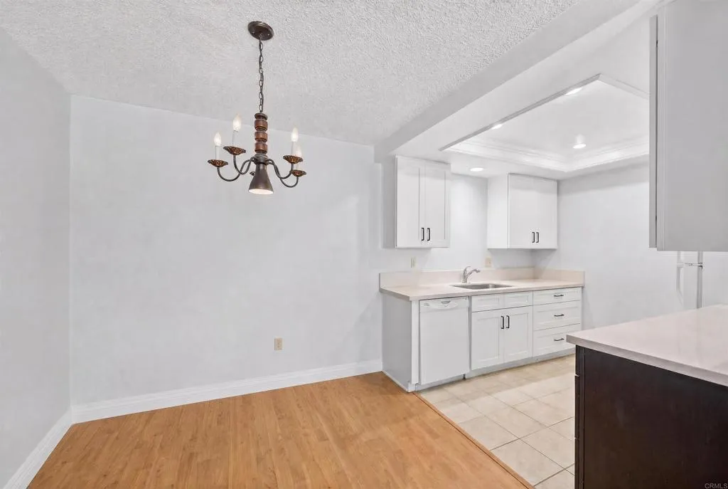 https://cdn.realtyfeed.com/cdn/127/307077065/5ac2dd28f84b209fef5e4bab6f7eb1db.webp