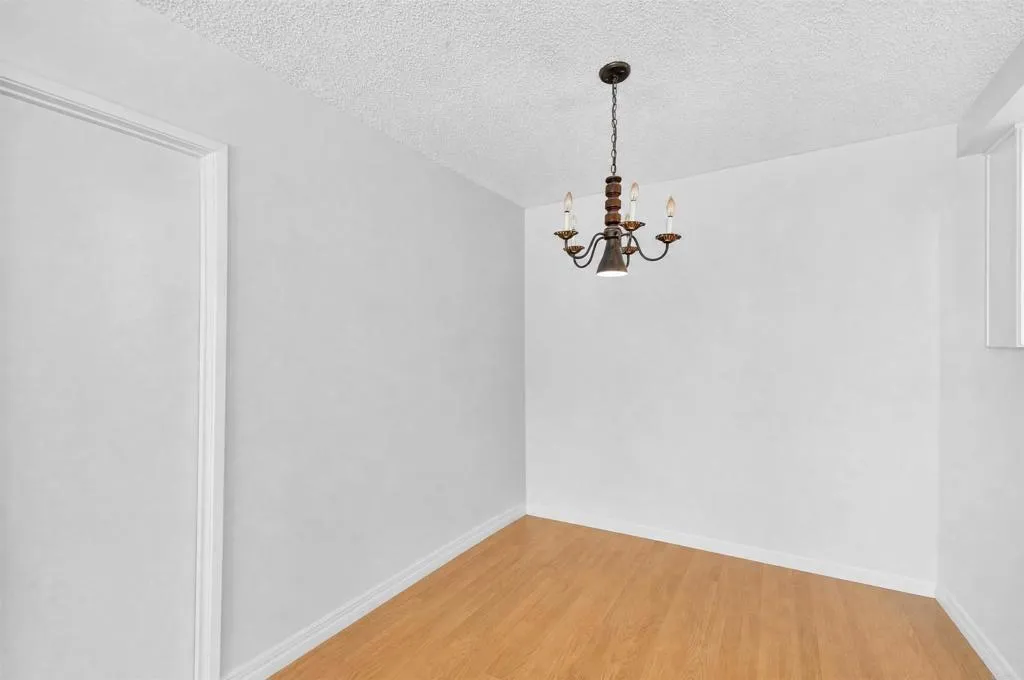 https://cdn.realtyfeed.com/cdn/127/307077065/6126e256d4b9ef785ef116582da981f9.webp