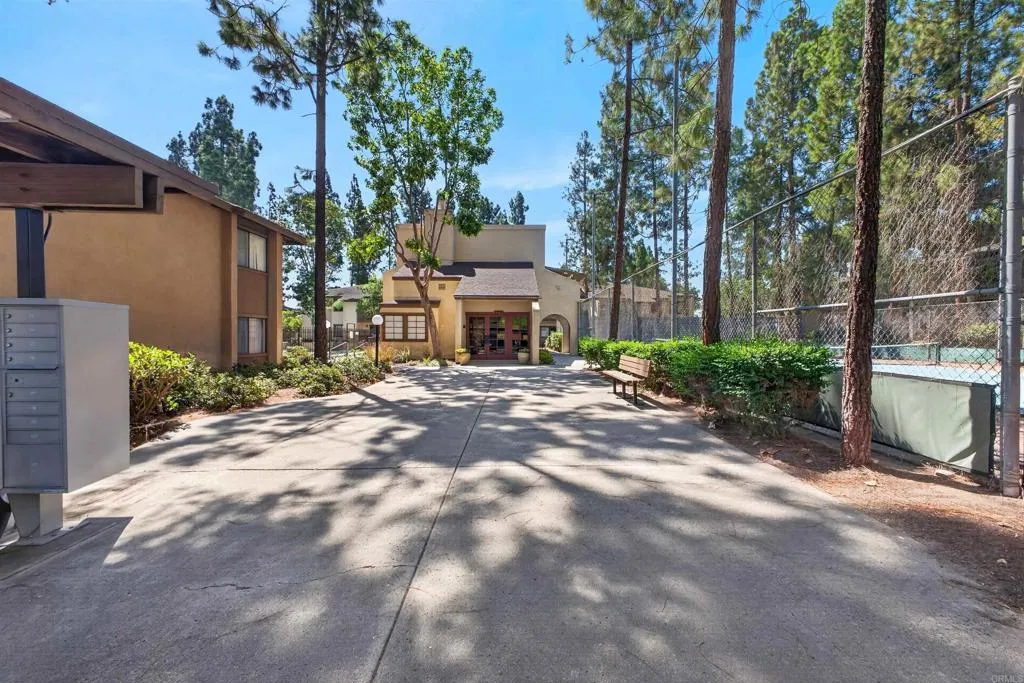 https://cdn.realtyfeed.com/cdn/127/307077065/8399c32d9c7328600ea074212ccea284.webp