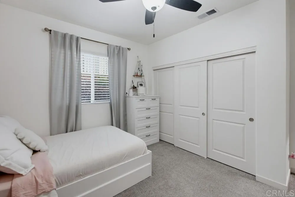 https://cdn.realtyfeed.com/cdn/127/307077073/3ef55f5317b0d48806ea7aa45ff2f9d2.webp