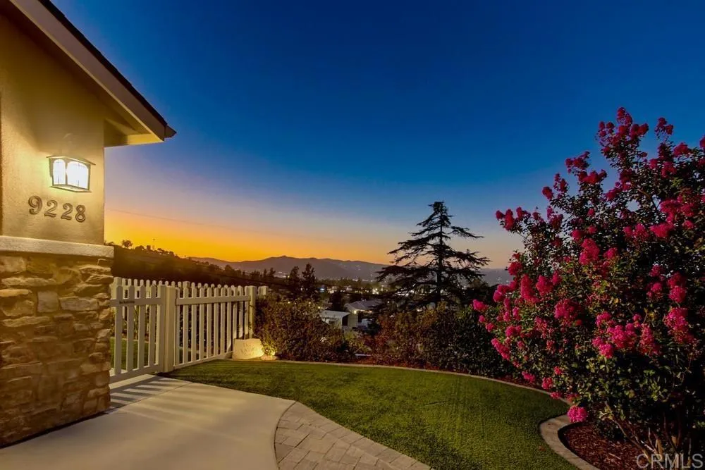 https://cdn.realtyfeed.com/cdn/127/307077073/42f1fe83d4356ef9b95db29dd33240d6.webp