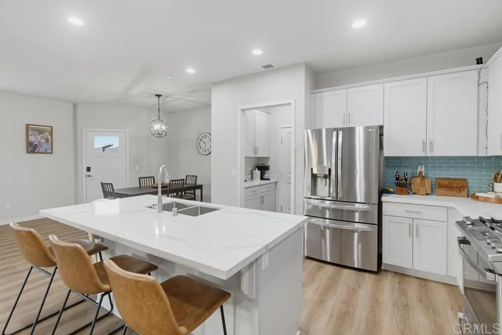 https://cdn.realtyfeed.com/cdn/127/307077073/5fd71cf22054ac78e5bc47c2de894f5f.webp