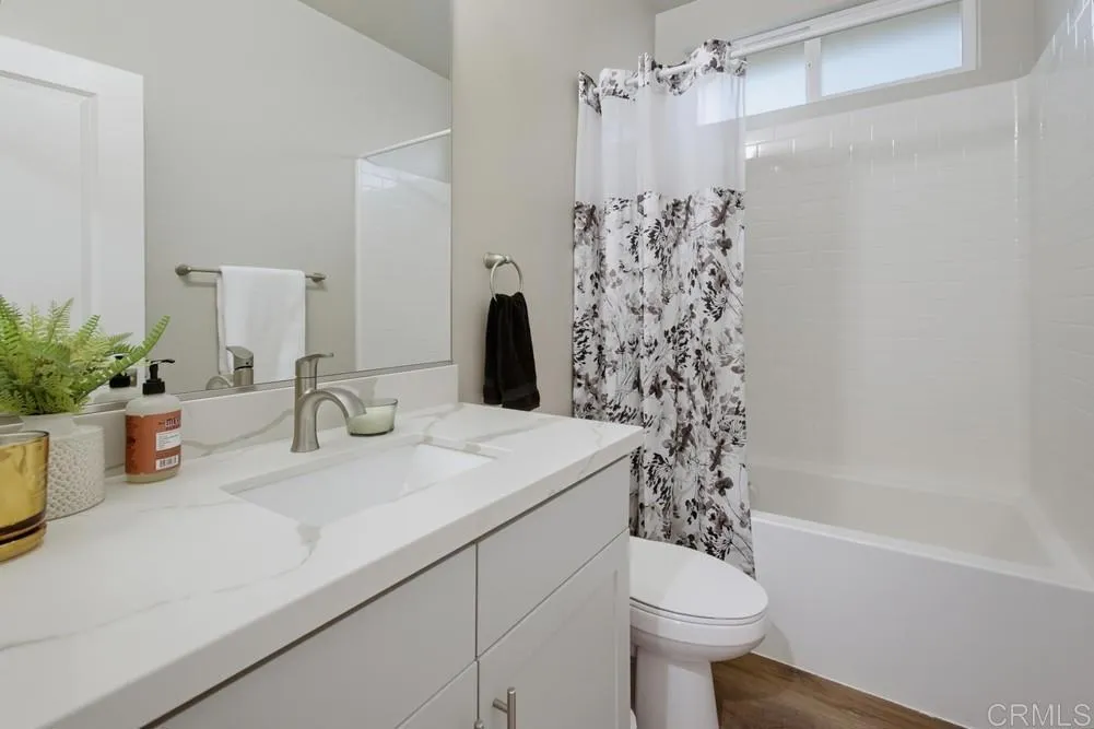 https://cdn.realtyfeed.com/cdn/127/307077073/de5874e44aa20f6fb909ca53cf83e297.webp