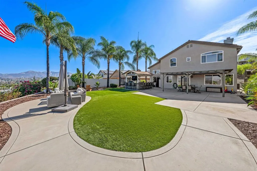 13724 Braeswood, El Cajon, CA 92021 - Photo 2 of 28, El Cajon, CA
