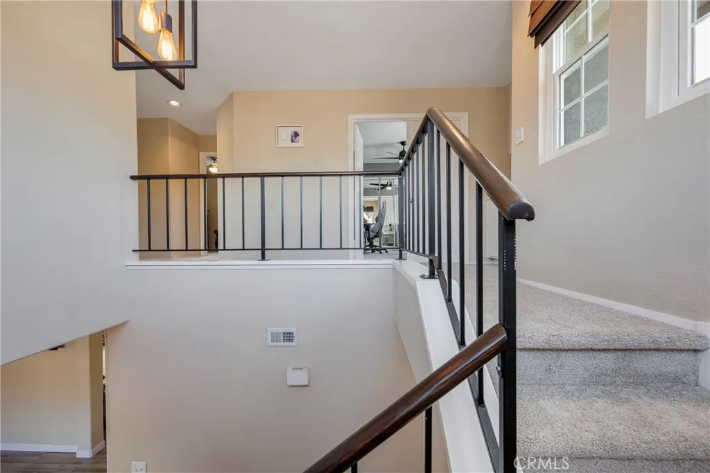https://cdn.realtyfeed.com/cdn/127/307077169/1aff48bb6764b9aecd8a24e297c2f33d.webp