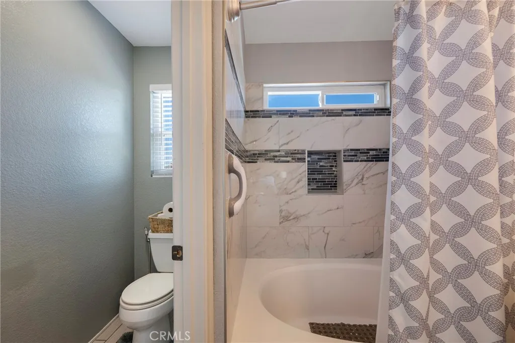 https://cdn.realtyfeed.com/cdn/127/307077169/32f3216731540bd6b09cadfec59f45ab.webp