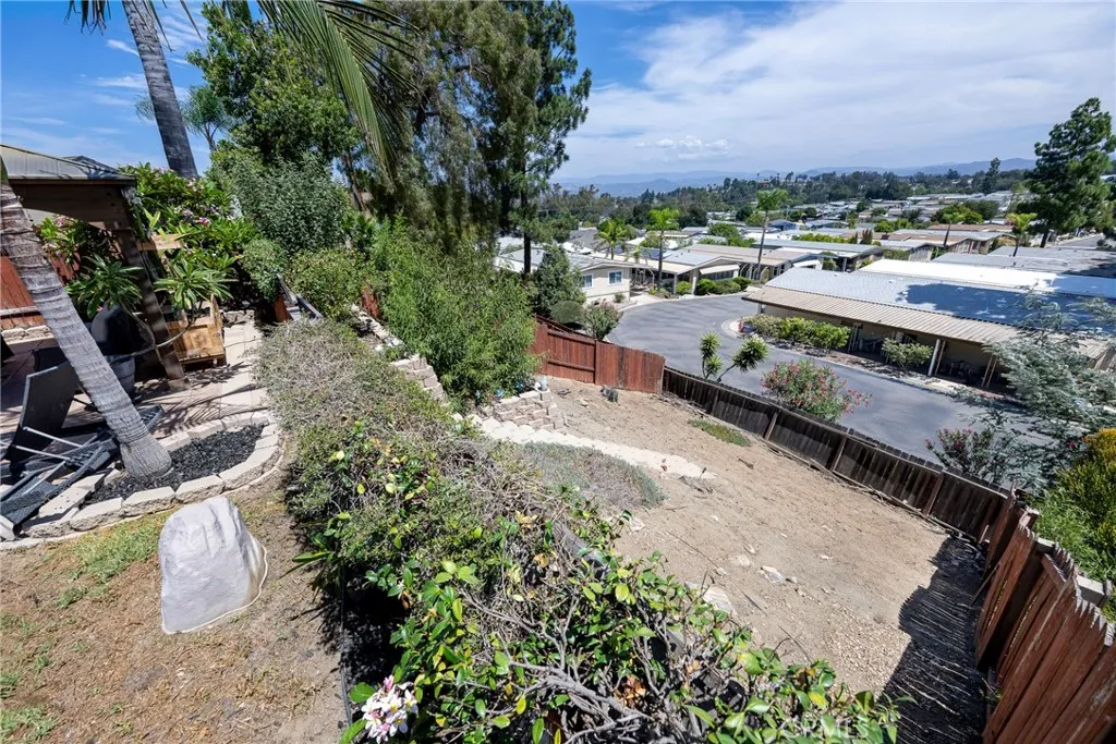 https://cdn.realtyfeed.com/cdn/127/307077169/43f1bb61093c4cde65e2da4e7d1d9117.webp