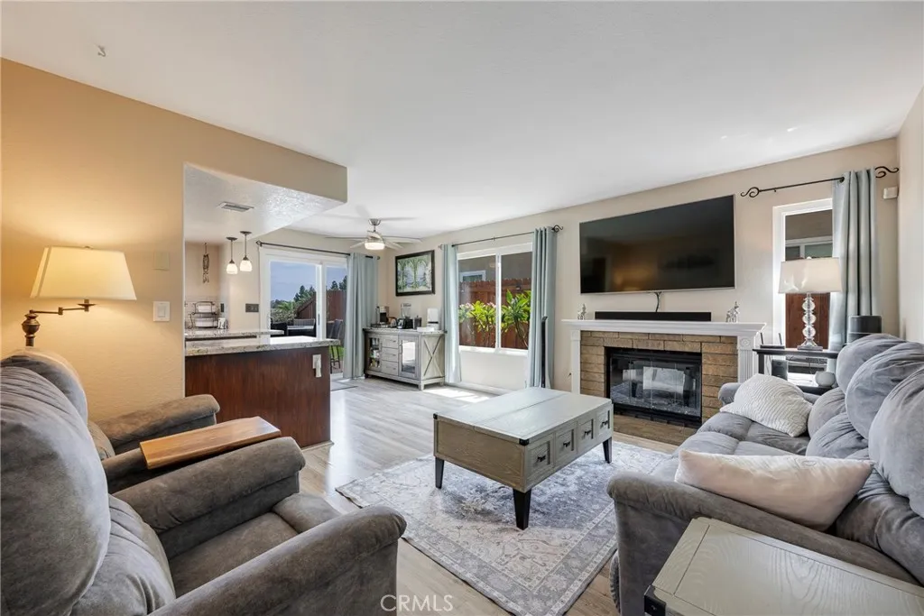 https://cdn.realtyfeed.com/cdn/127/307077169/4c858de105b506f9067f460e953fdf14.webp