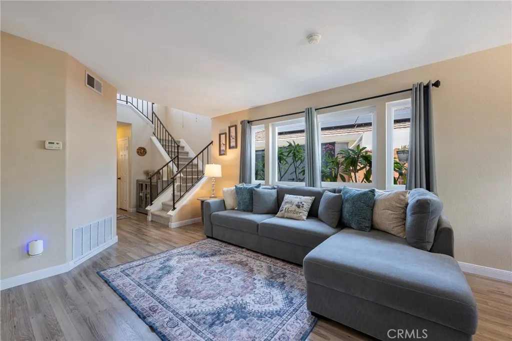 https://cdn.realtyfeed.com/cdn/127/307077169/b339f61ecdb8e92b4067dd15ecb26a70.webp