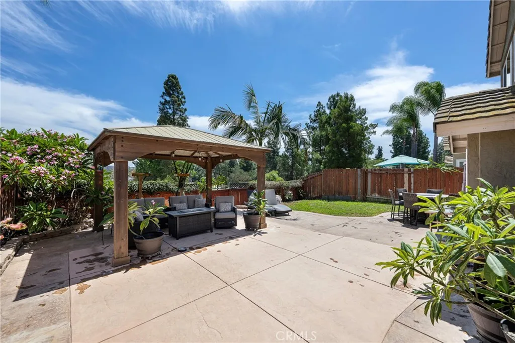 https://cdn.realtyfeed.com/cdn/127/307077169/de2cfb92171b316007384d1020590154.webp