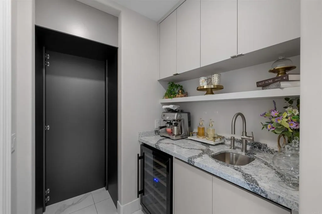 https://cdn.realtyfeed.com/cdn/127/307077193/3f993e32f5cd9aaa98c36c9ed8ed0818.webp