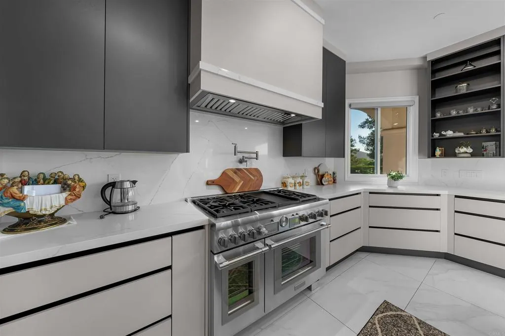 https://cdn.realtyfeed.com/cdn/127/307077193/40b3682cc4f96dcd6dfb7b997e8022f5.webp