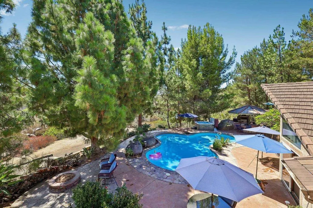 https://cdn.realtyfeed.com/cdn/127/307077200/a29574f0a6bc6606a9be2ec5ee9f4588.webp