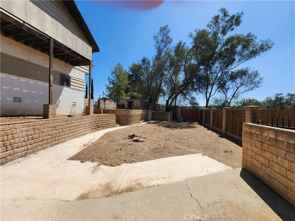 https://cdn.realtyfeed.com/cdn/127/307077241/59eb01e64f79ec6870910225002e7d35.webp
