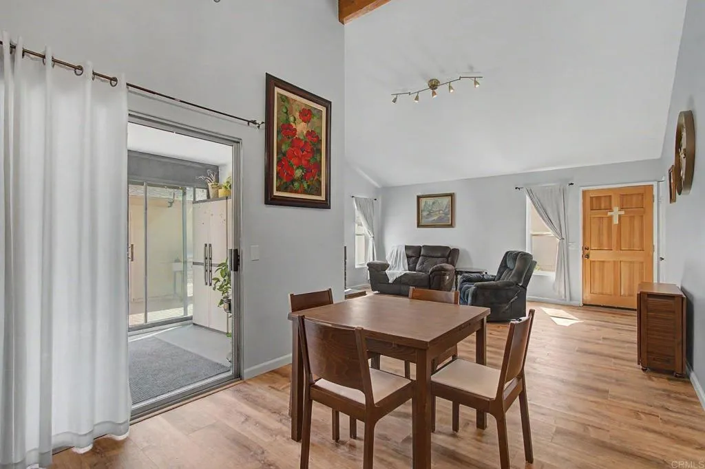 https://cdn.realtyfeed.com/cdn/127/307077253/b4bae01614919419be76e3adfc392ee2.webp