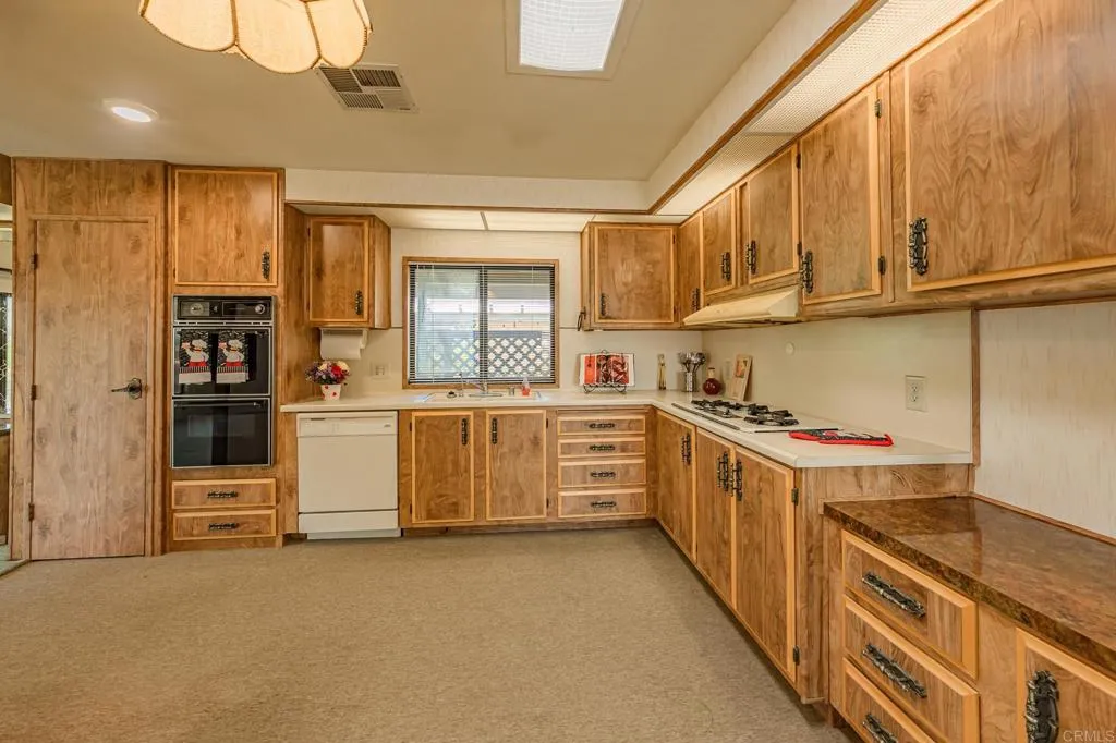 1711 Kiwi, Escondido, CA 92026 - Photo 3 of 34, Escondido, CA