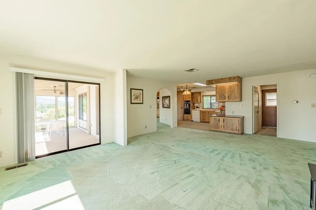 1711 Kiwi, Escondido, CA 92026 - Photo 4 of 34, Escondido, CA