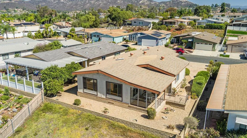 1711 Kiwi, Escondido, CA 92026 - Photo 5 of 34, Escondido, CA