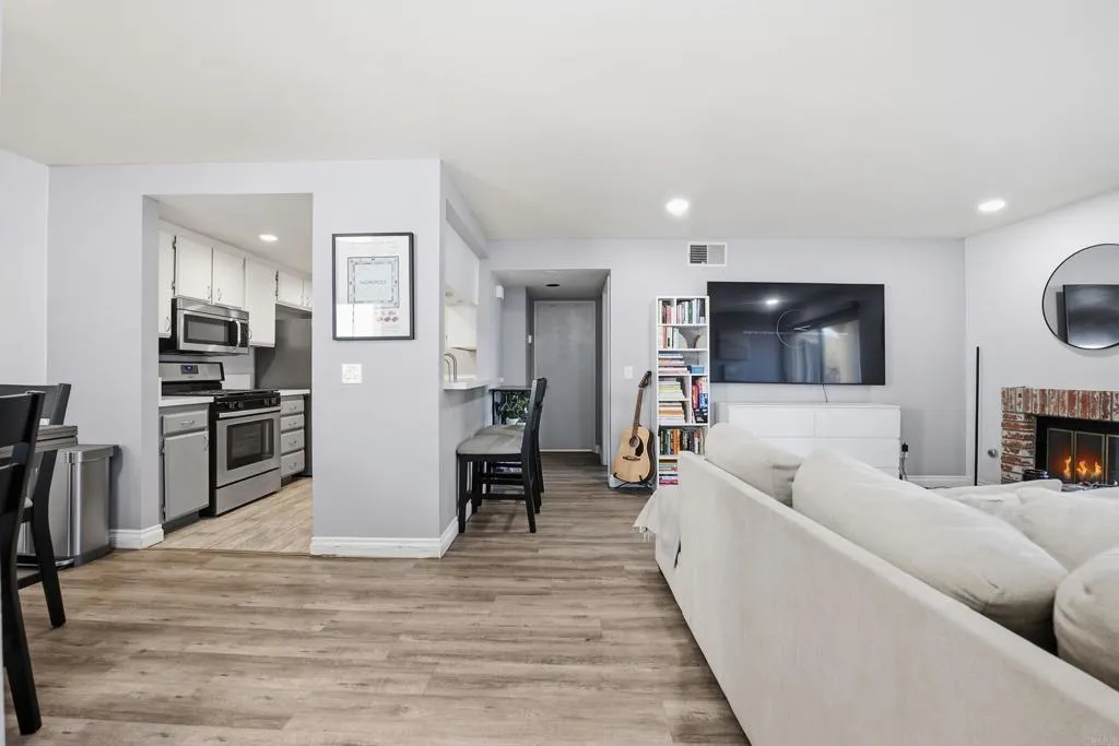 https://cdn.realtyfeed.com/cdn/127/307077291/6dfb1e3508d4cea00ec3b50dc30640f2.webp