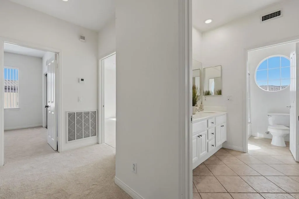 https://cdn.realtyfeed.com/cdn/127/307077332/134b495b2b4277f50a63263195f1a9a5.webp