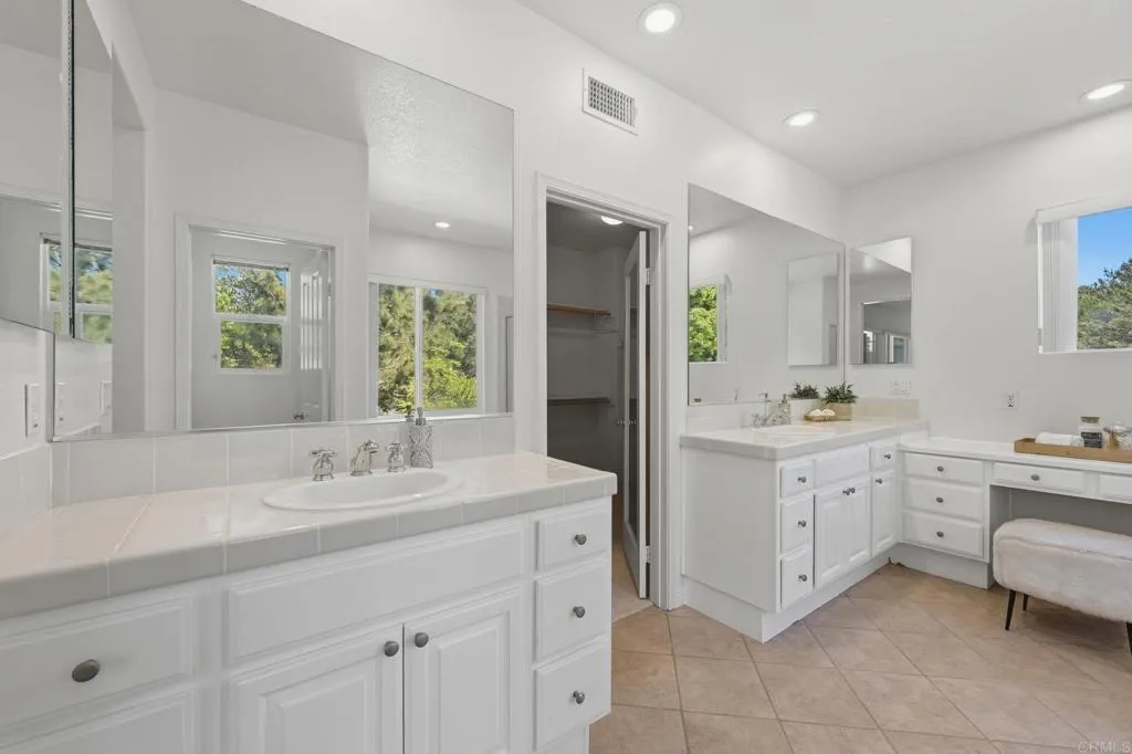 https://cdn.realtyfeed.com/cdn/127/307077332/8860064fd5a1c4213ea6adc11729415a.webp
