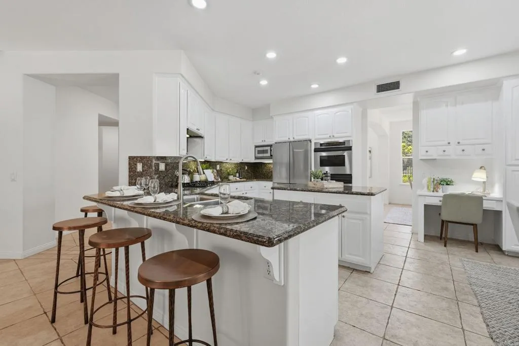 https://cdn.realtyfeed.com/cdn/127/307077332/8d4d17c35d93db4807c9c132092485e7.webp