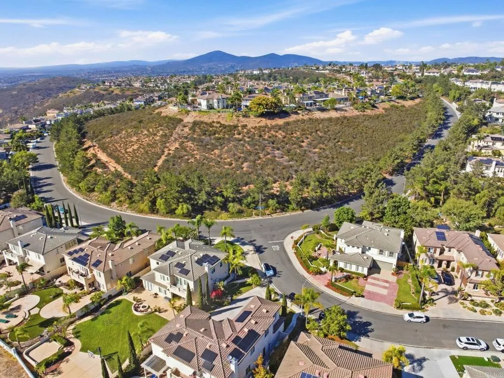 https://cdn.realtyfeed.com/cdn/127/307077332/d7be7f53ebe68ec548b117d65eeb44c5.webp