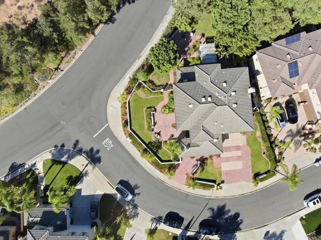 https://cdn.realtyfeed.com/cdn/127/307077332/d83e792e5f3716b1239899f1989bb4d6.webp