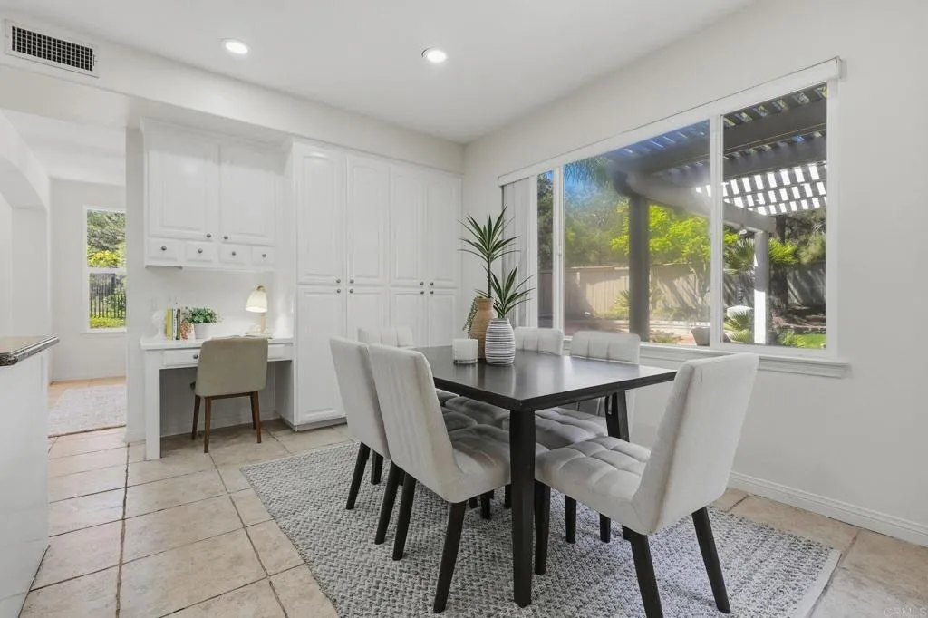 https://cdn.realtyfeed.com/cdn/127/307077332/f1388d9834dafddbb7f20224078063ef.webp