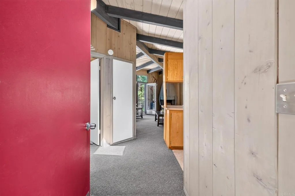 https://cdn.realtyfeed.com/cdn/127/307077361/2d7d0c6ffb3981052b6ac097483f2e1f.webp