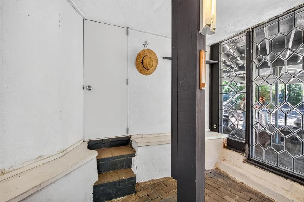 https://cdn.realtyfeed.com/cdn/127/307077361/a938bddf7e55095f50b4074f4a4d9140.webp