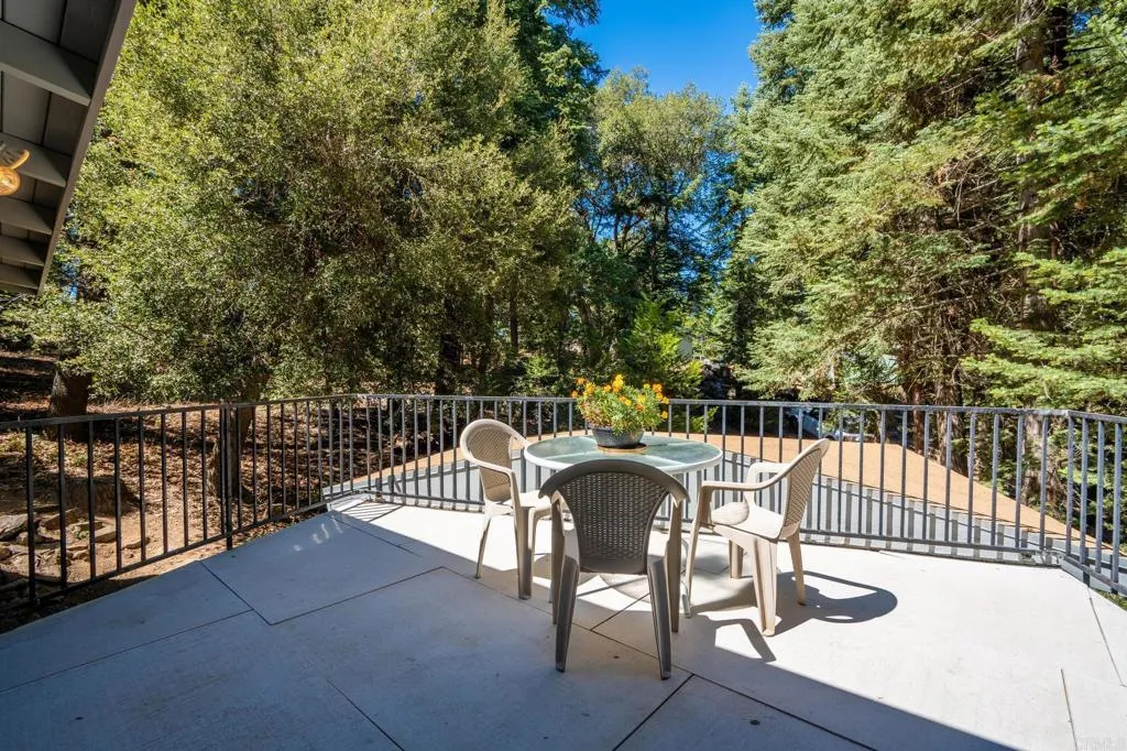 https://cdn.realtyfeed.com/cdn/127/307077361/ad7106d7024bad3917f6632f015cda9a.webp