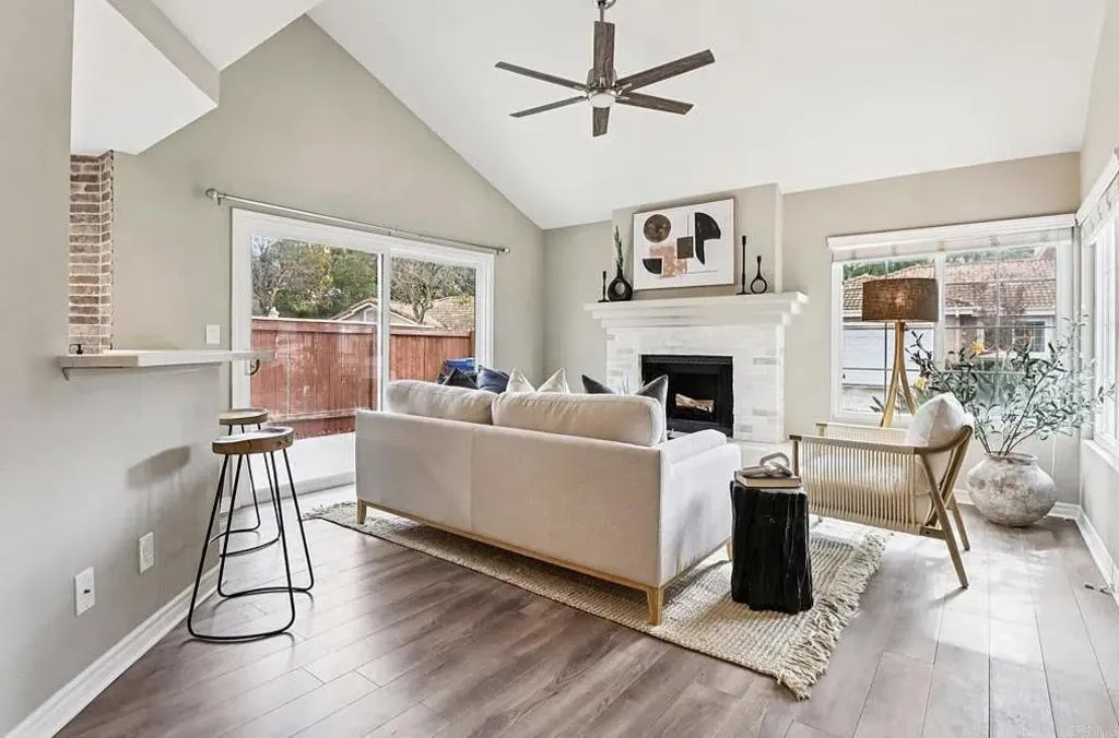16003 Caminito De Linda, Rancho Bernardo (San Diego), CA 92128 - Main photo, Rancho Bernardo (san Diego), CA