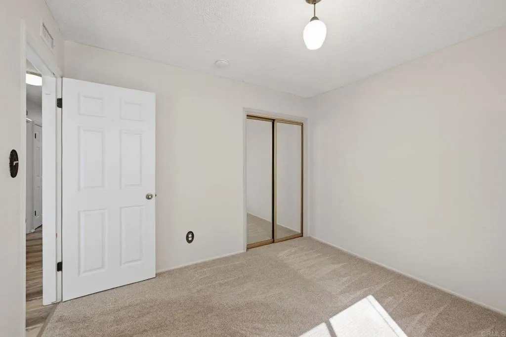 https://cdn.realtyfeed.com/cdn/127/307077444/18a39ee1f4cede5b932a8e8ca239e529.webp
