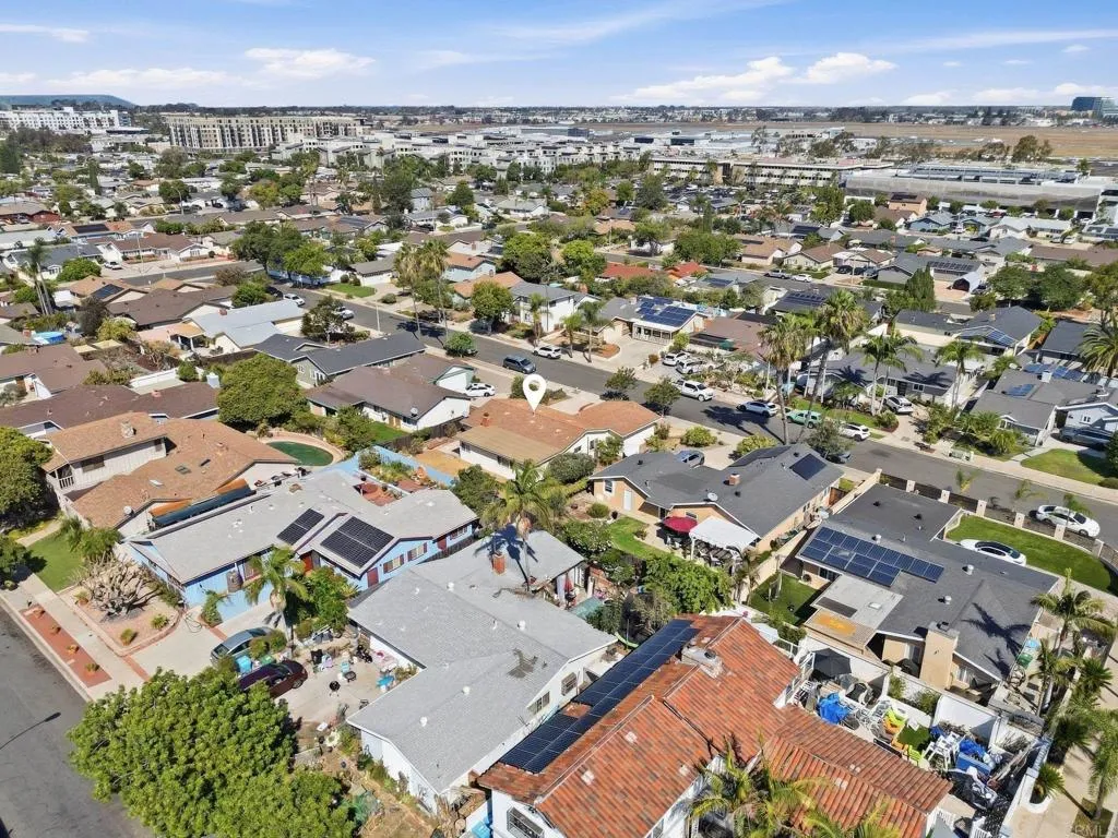 https://cdn.realtyfeed.com/cdn/127/307077444/2a6812a47b25473df5729d54b98404a5.webp