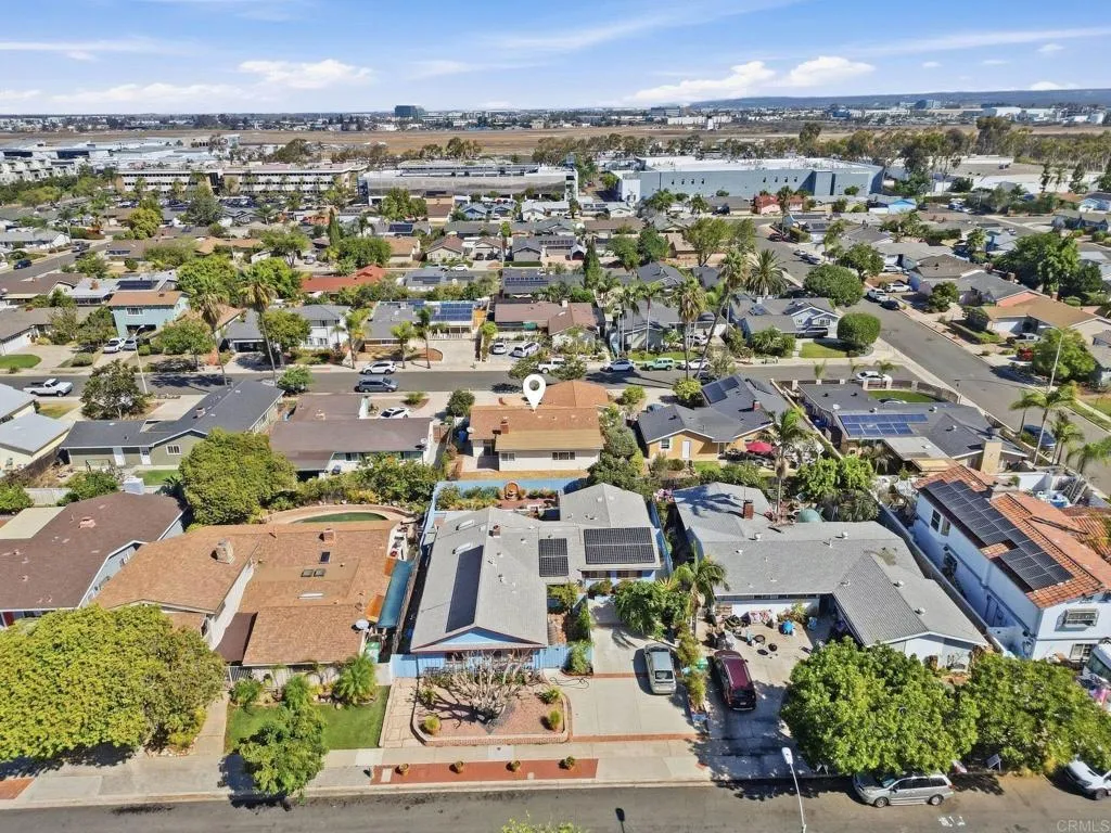 https://cdn.realtyfeed.com/cdn/127/307077444/542c0f6df9f6496b436a163a154ef4e4.webp