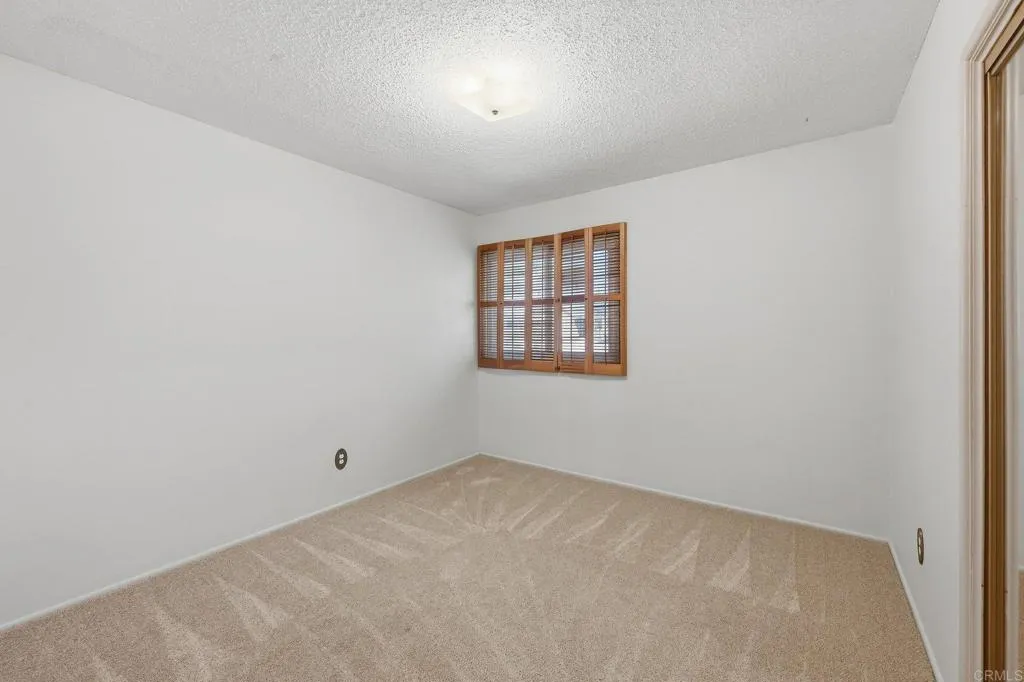 https://cdn.realtyfeed.com/cdn/127/307077444/662c4f695cb06de277f35fb1b1faaf94.webp