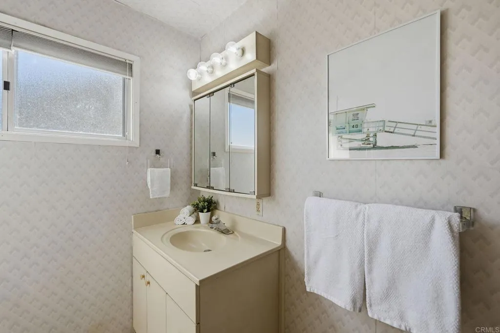 https://cdn.realtyfeed.com/cdn/127/307077444/7c6de35abac99963492827e7b5b6abbc.webp