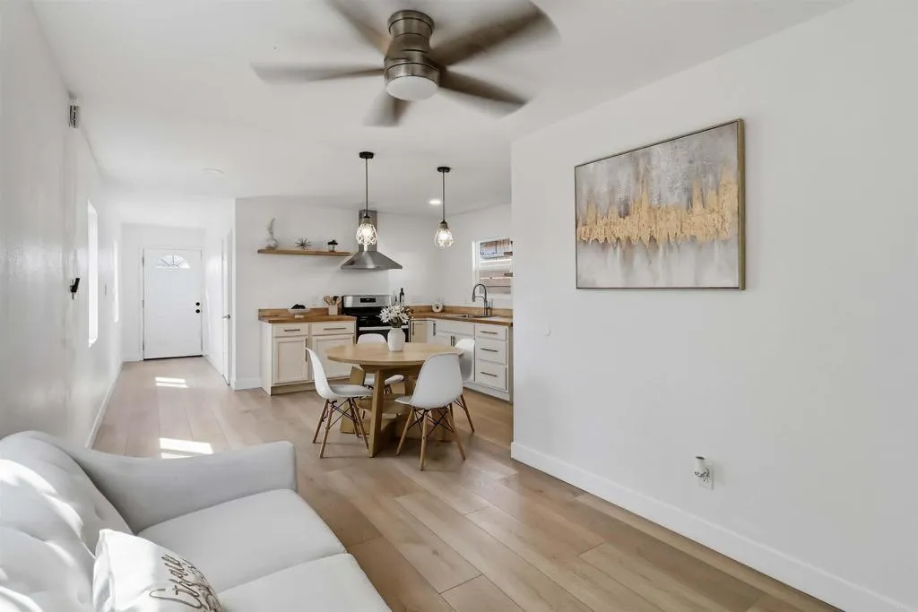 https://cdn.realtyfeed.com/cdn/127/307077492/5f80ec25bf53f9e165d59b32c8443f0f.webp