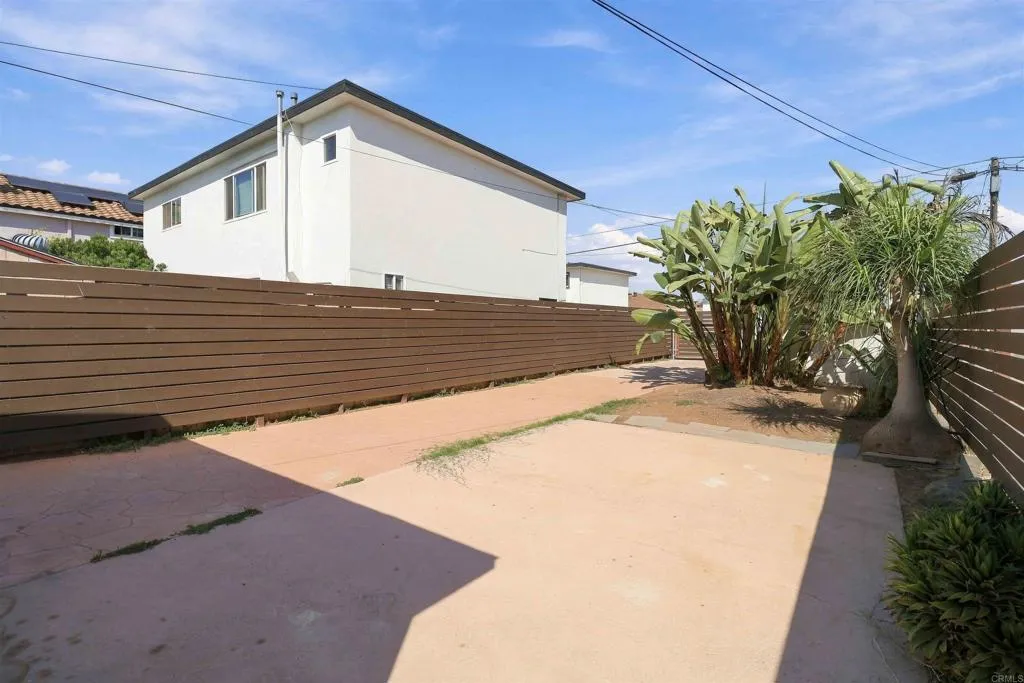 https://cdn.realtyfeed.com/cdn/127/307077492/ec8ba627cbfb2f2f4362ef8b9bde170d.webp