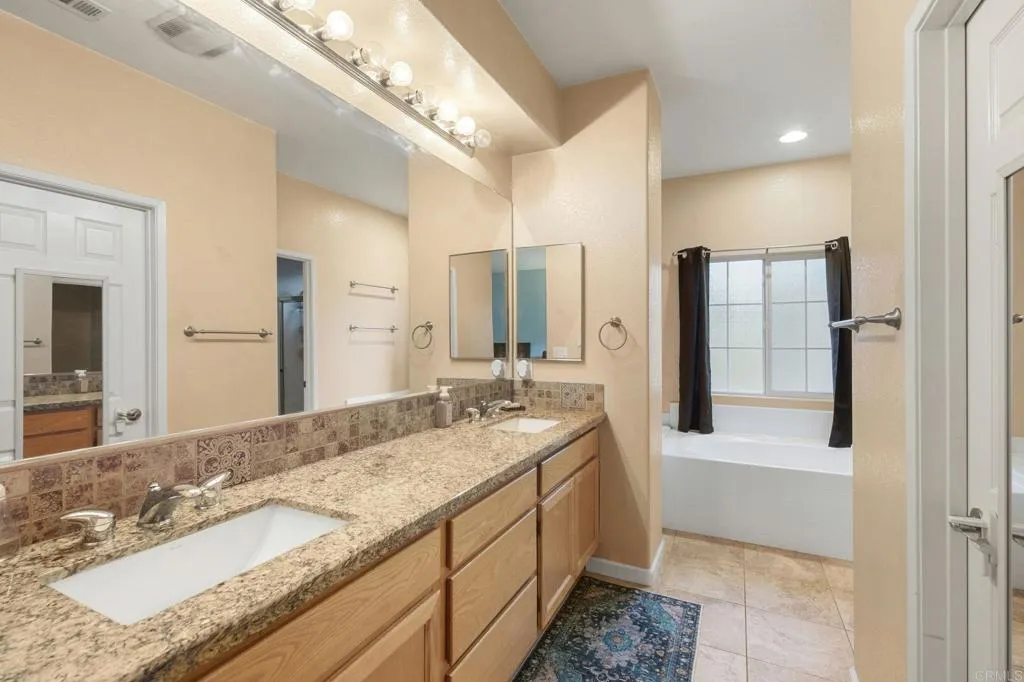 https://cdn.realtyfeed.com/cdn/127/307077532/7d704645cf2aa68e3fb006cc37f79a3e.webp