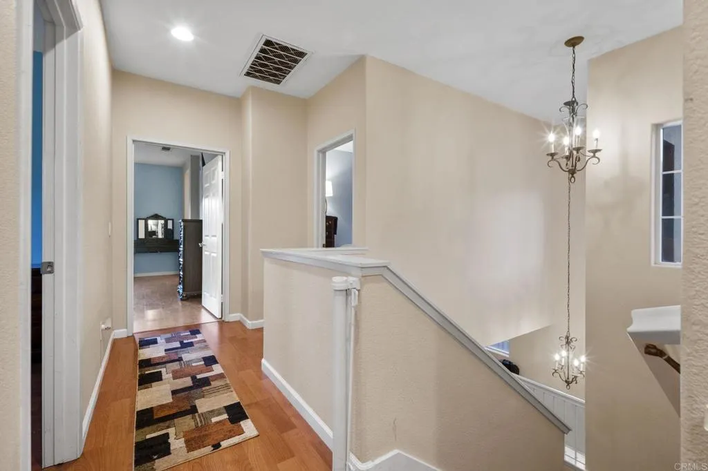 https://cdn.realtyfeed.com/cdn/127/307077532/c25f10cefc698ab9e8ec4de82ff3abd0.webp